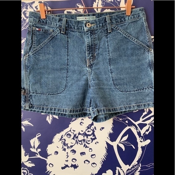 Vintage Tommy Hilfiger Shorts size 10 - Picture 1 of 6